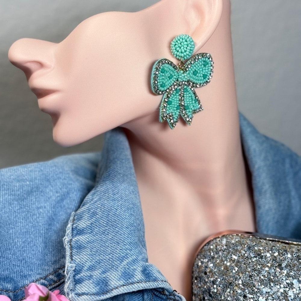 ⚜️ Cute Beaded Statement Earrings | Bow Design 🎀